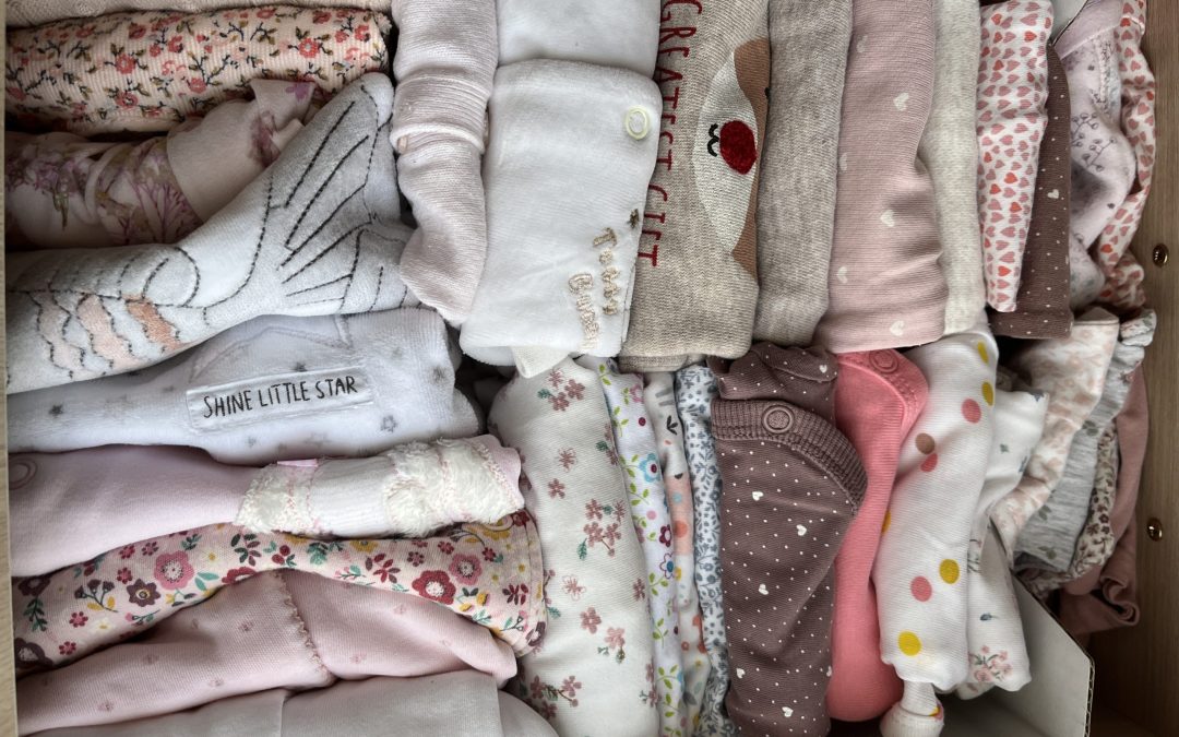 5 dolog, amit másképp csináltam a kistesó babaruhatáránál